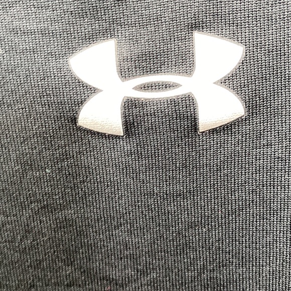 Black Jr NBA under armour shirt - Picture 2 of 5